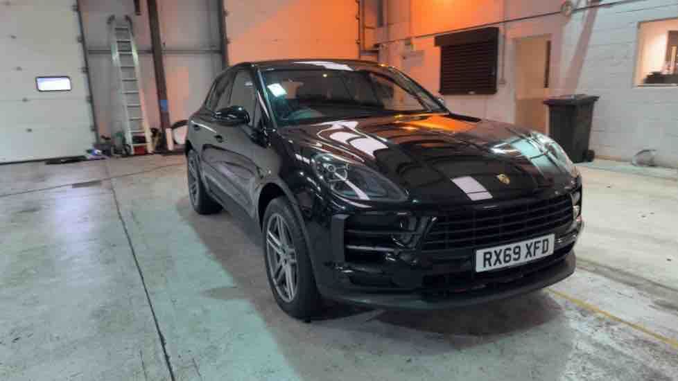 More views of Porsche Macan
