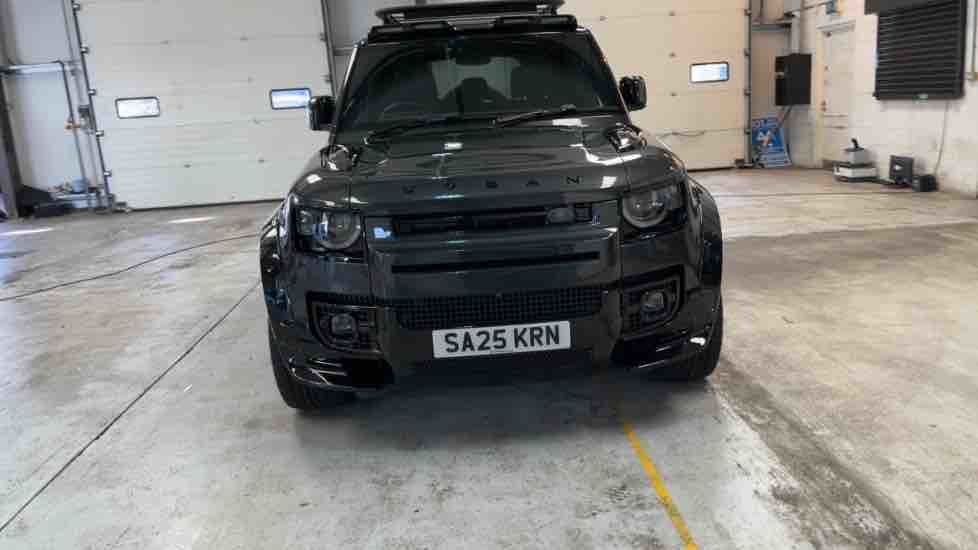 More views of Land Rover Defender 110