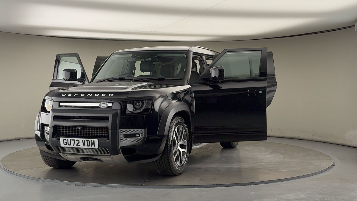 More views of Land Rover Defender 110