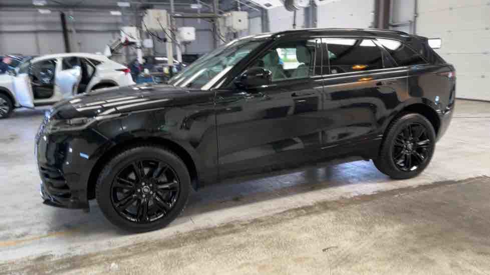 More views of Land Rover Range Rover Velar