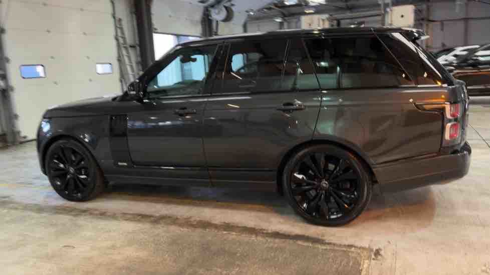 More views of Land Rover Range Rover