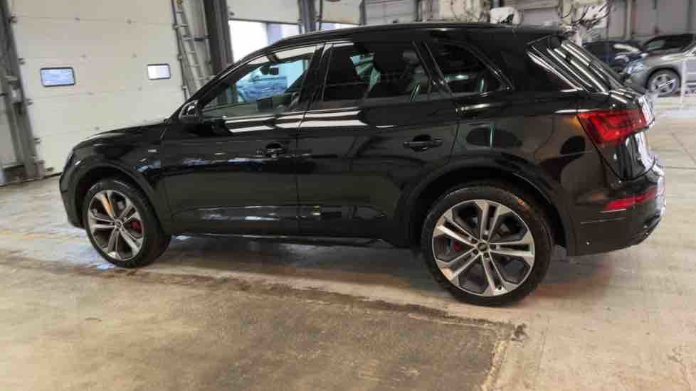 More views of Audi Q5