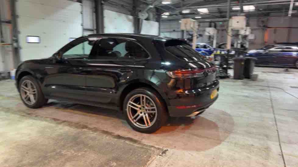 More views of Porsche Macan