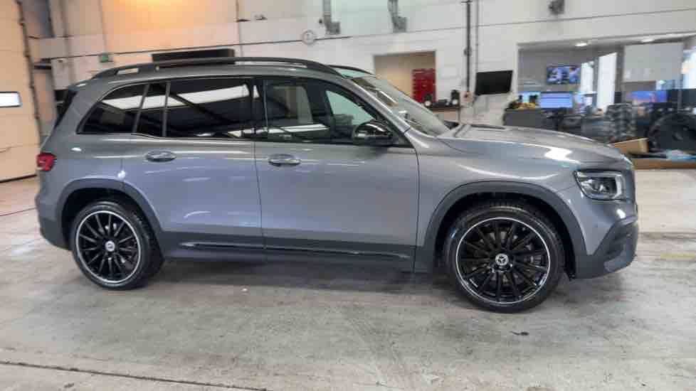 More views of Mercedes-Benz GLB