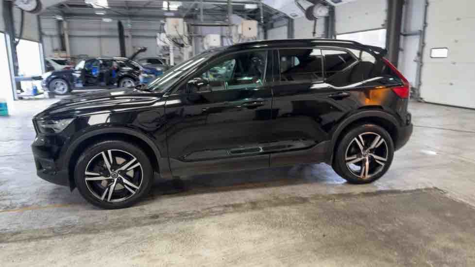 More views of Volvo XC40
