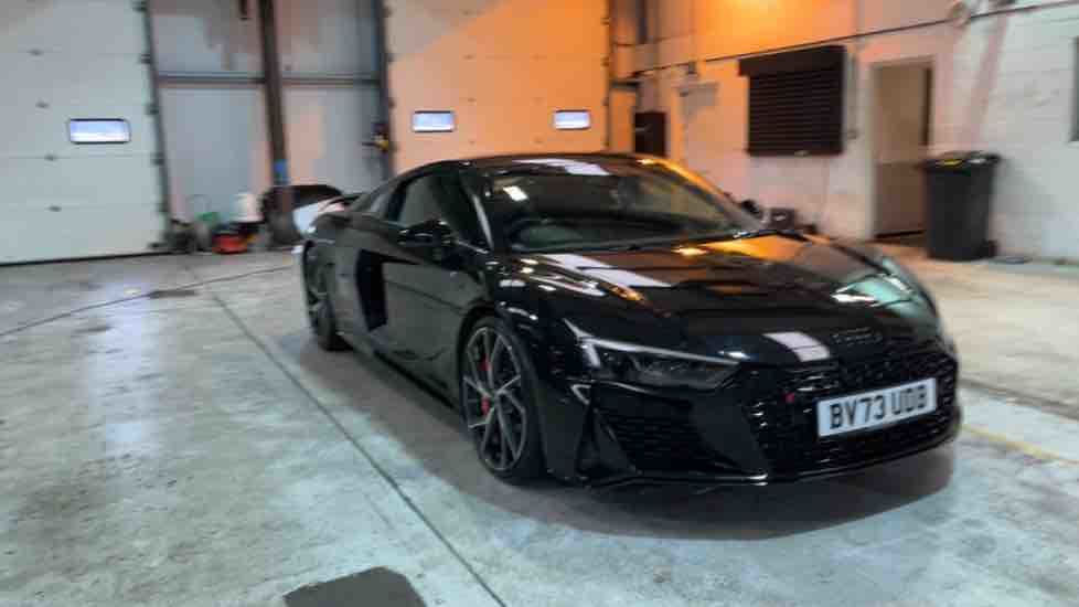 More views of Audi R8