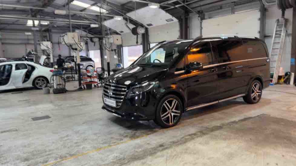More views of Mercedes-Benz V Class