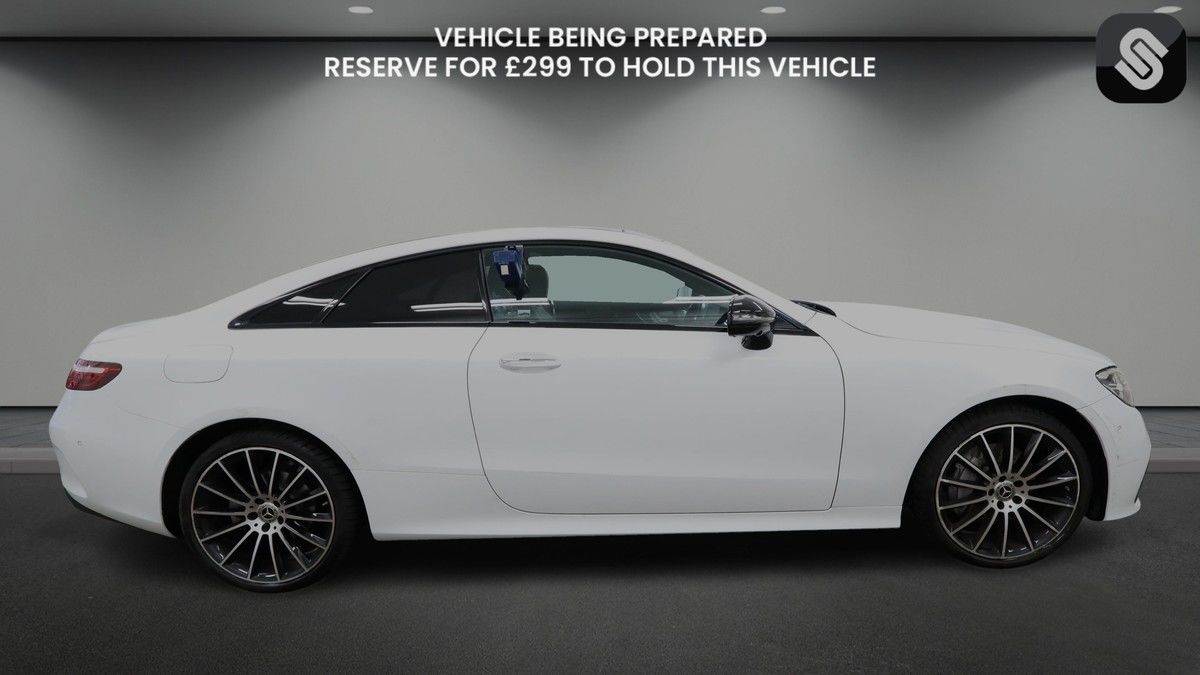 Mercedes-Benz E Class Image 5
