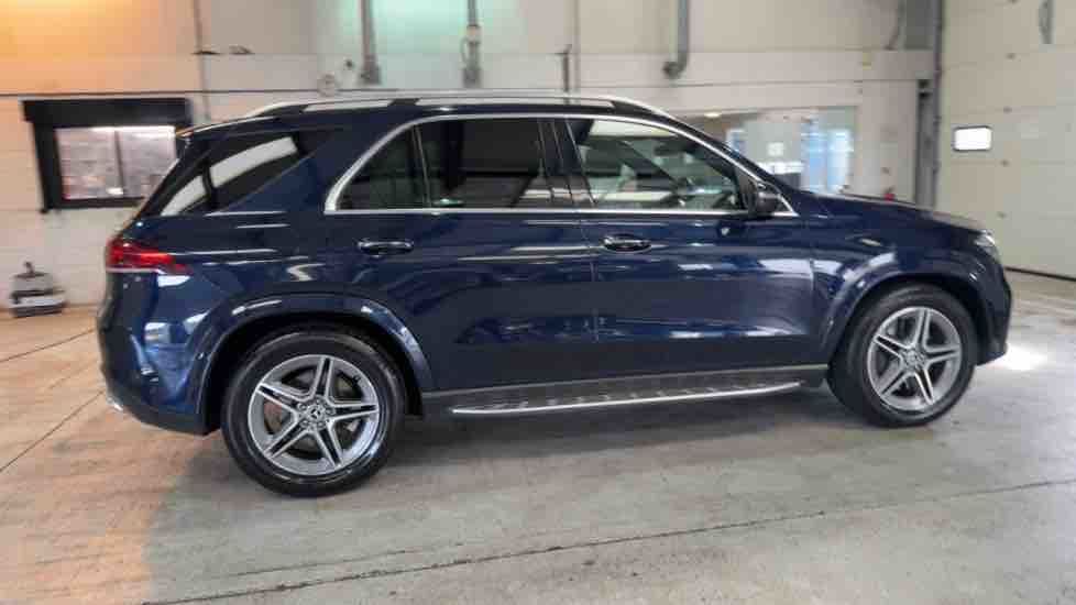 More views of Mercedes-Benz GLE