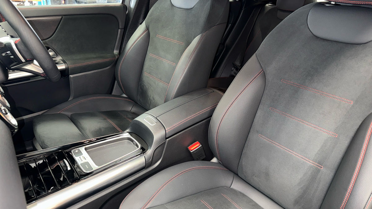 Mercedes-Benz GLA Image 6