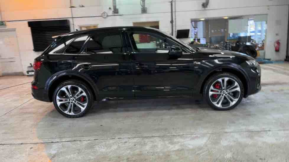 More views of Audi Q5