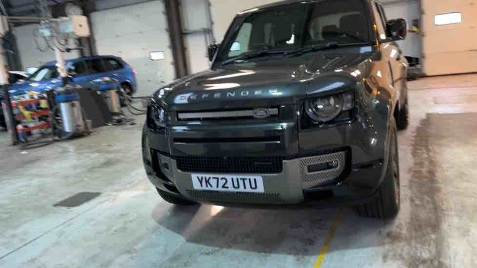 More views of Land Rover Defender 110