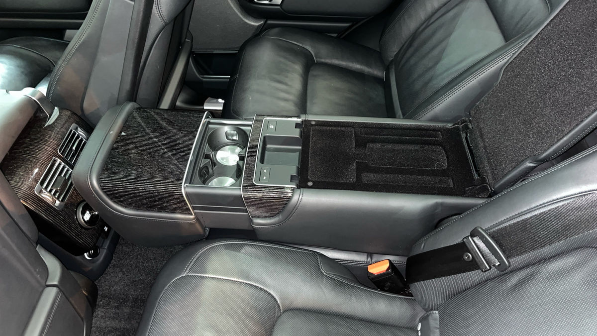 Land Rover Range Rover Image 9