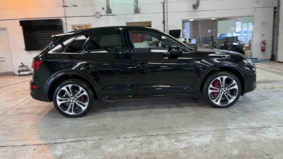 More views of Audi Q5
