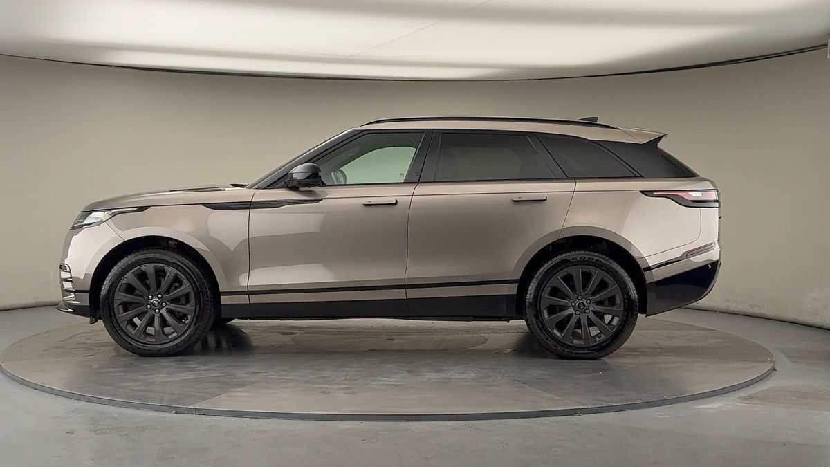 Land Rover Range Rover Velar Image 15