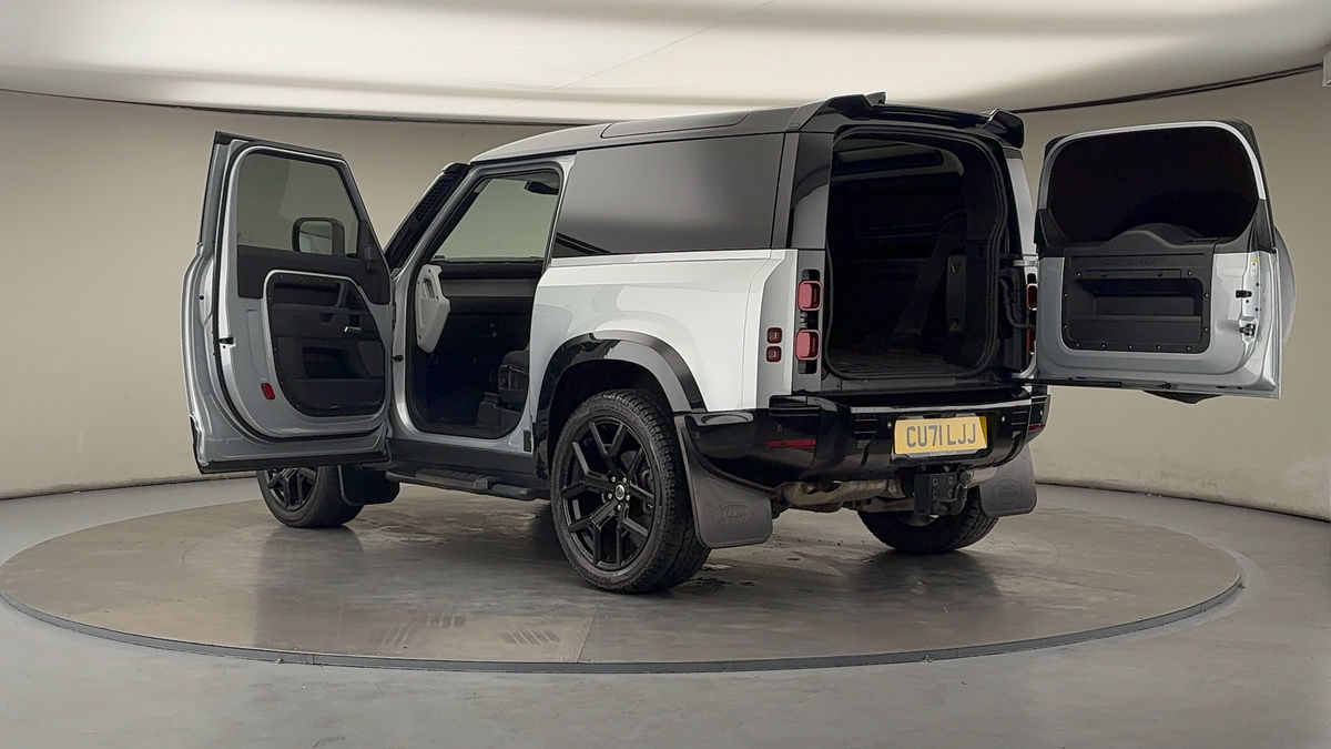 More views of Land Rover Defender 90