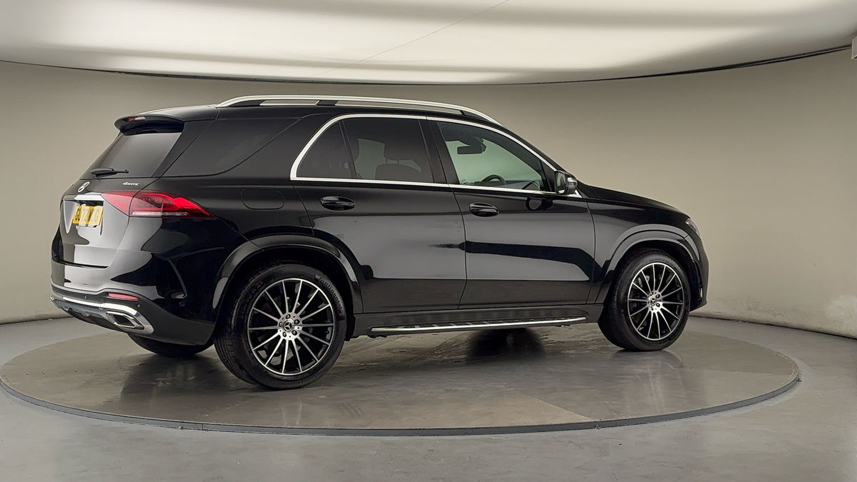 More views of Mercedes-Benz GLE