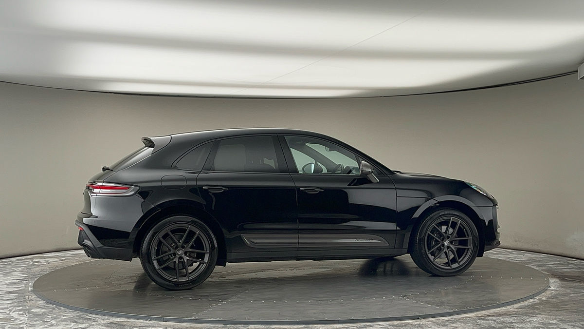 More views of Porsche Macan