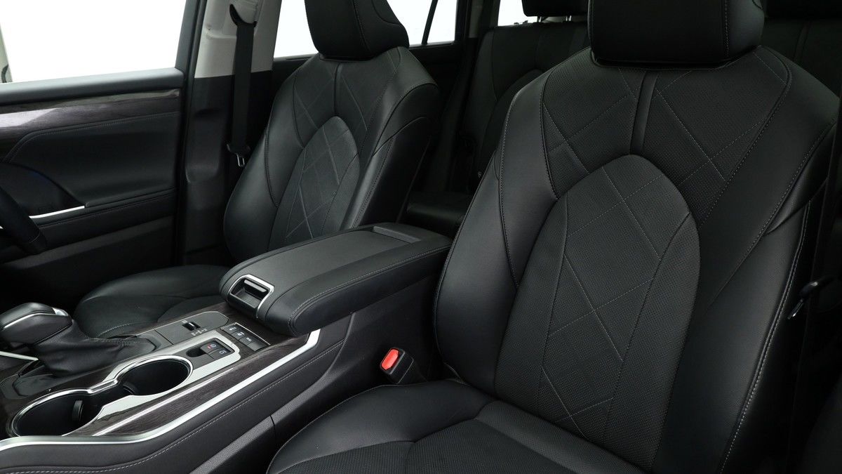 Toyota Highlander Image 4