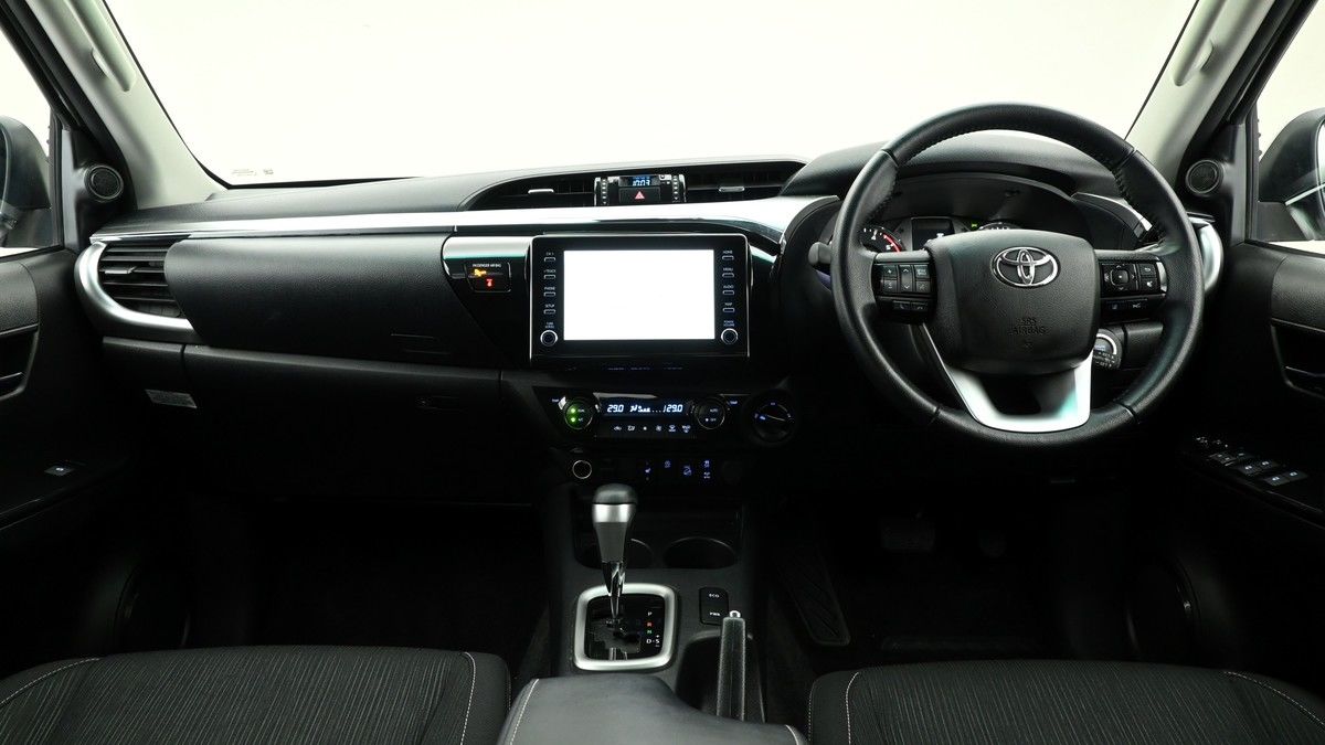 Toyota Hilux Image 13