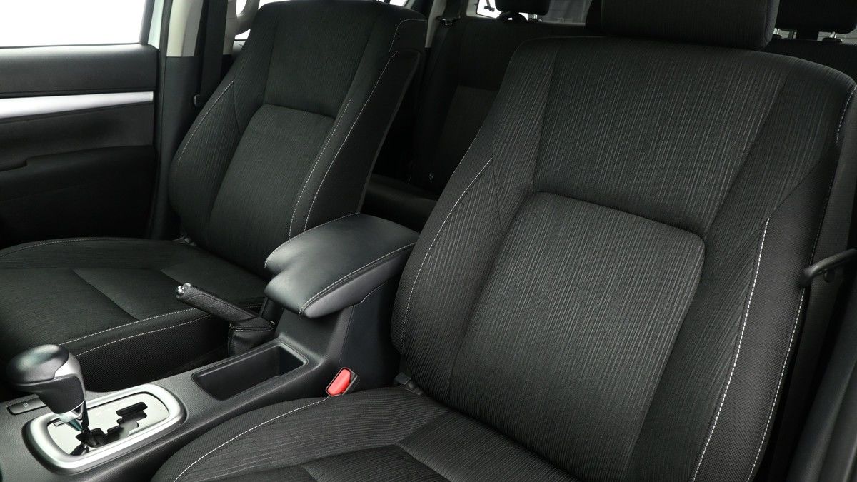 Toyota Hilux Image 4