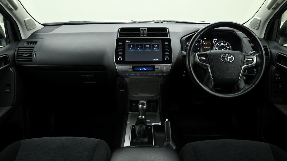 Toyota Land Cruiser Image 13