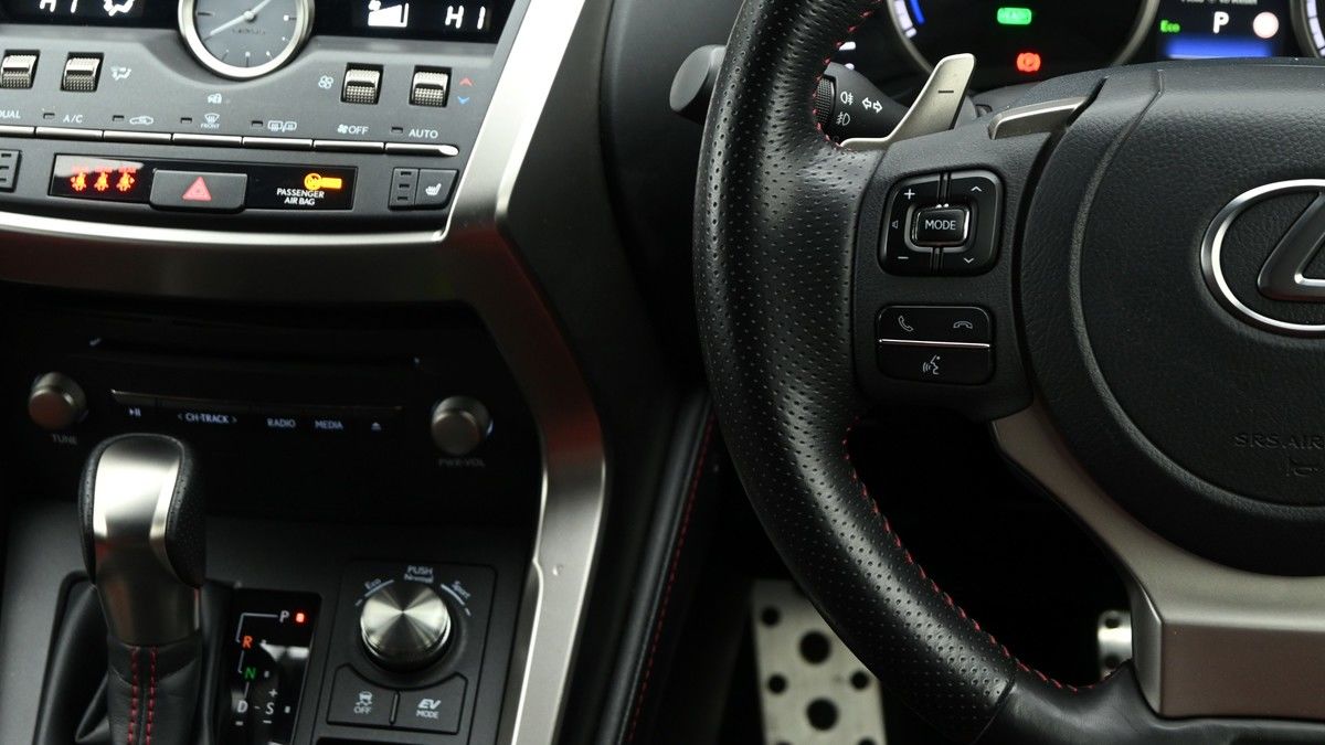 Lexus NX Image 14