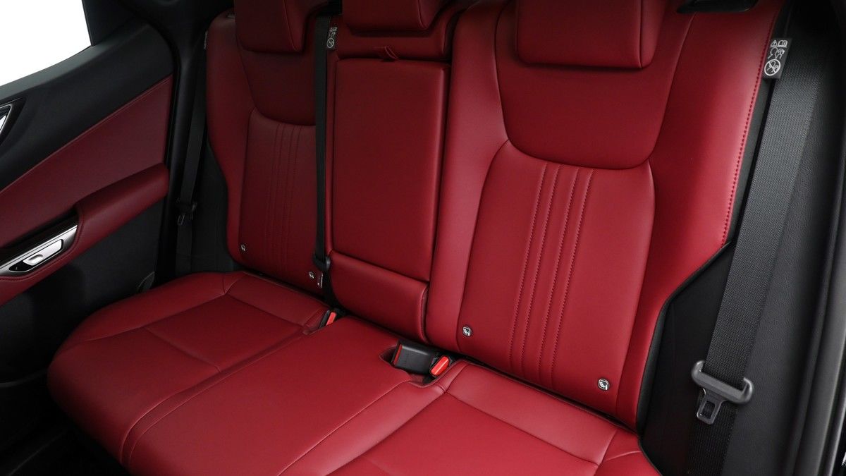 Lexus NX Image 4