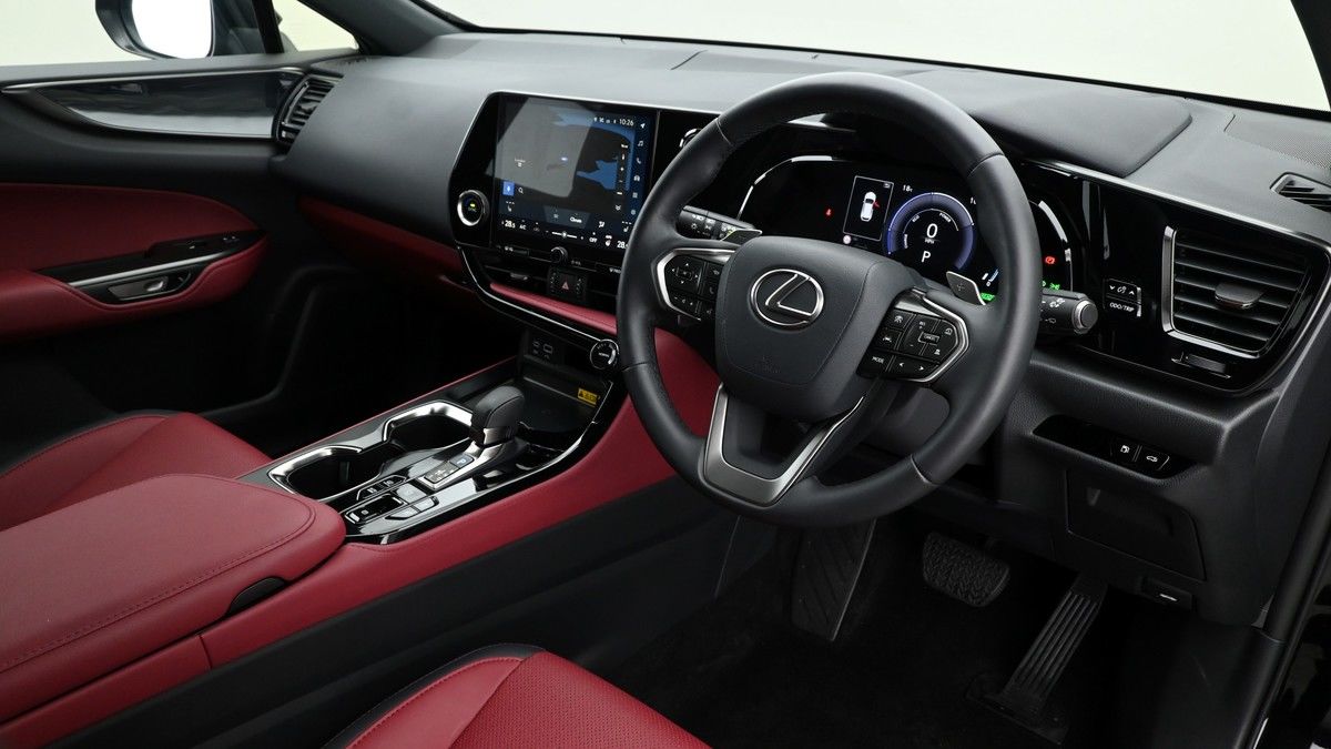 Lexus NX Image 2