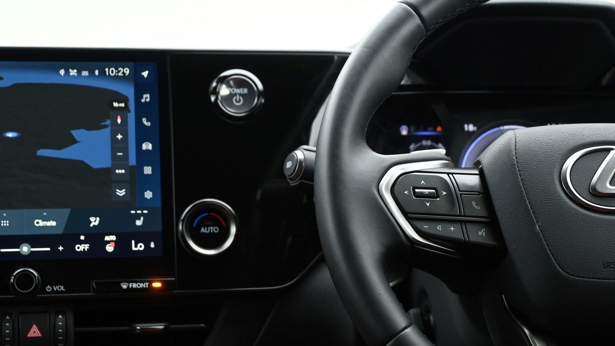 Lexus NX Image 14