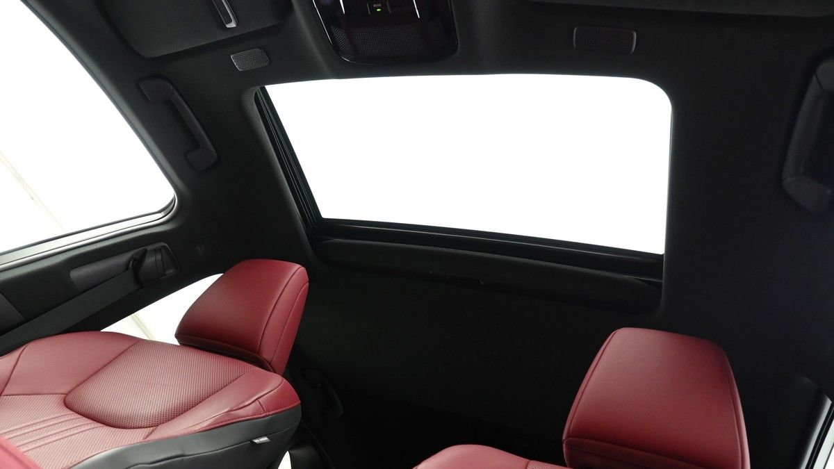 Lexus NX Image 2