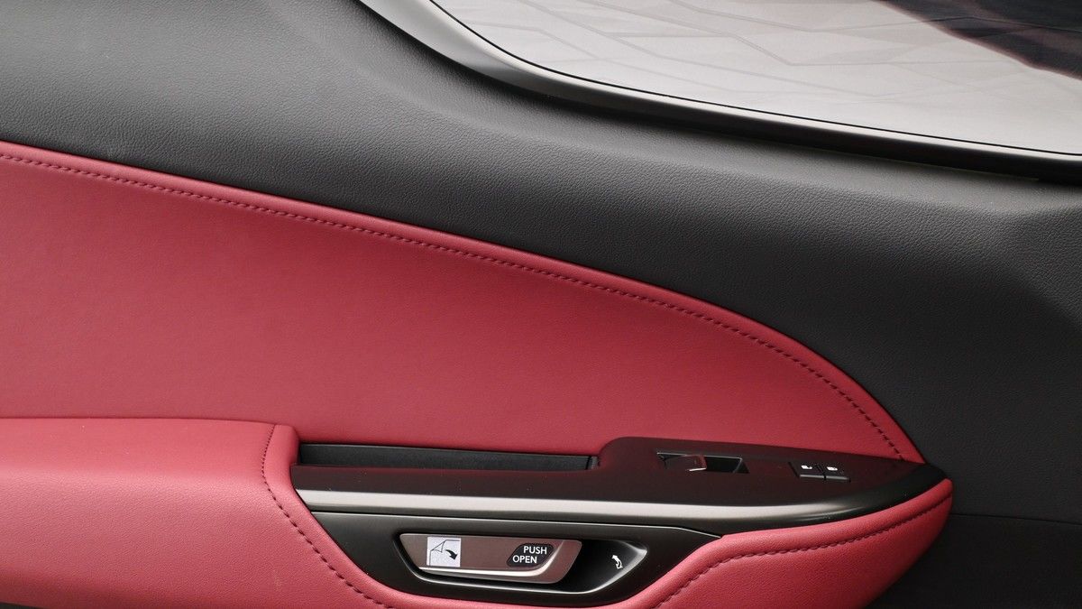 Lexus NX Image 13