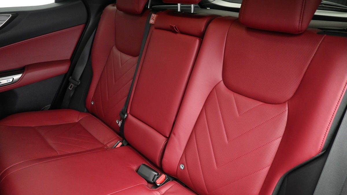 Lexus NX Image 5
