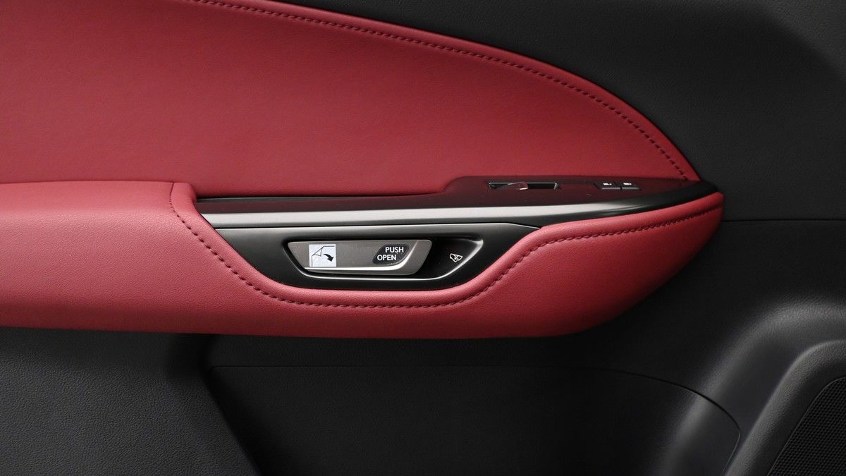 Lexus NX Image 13