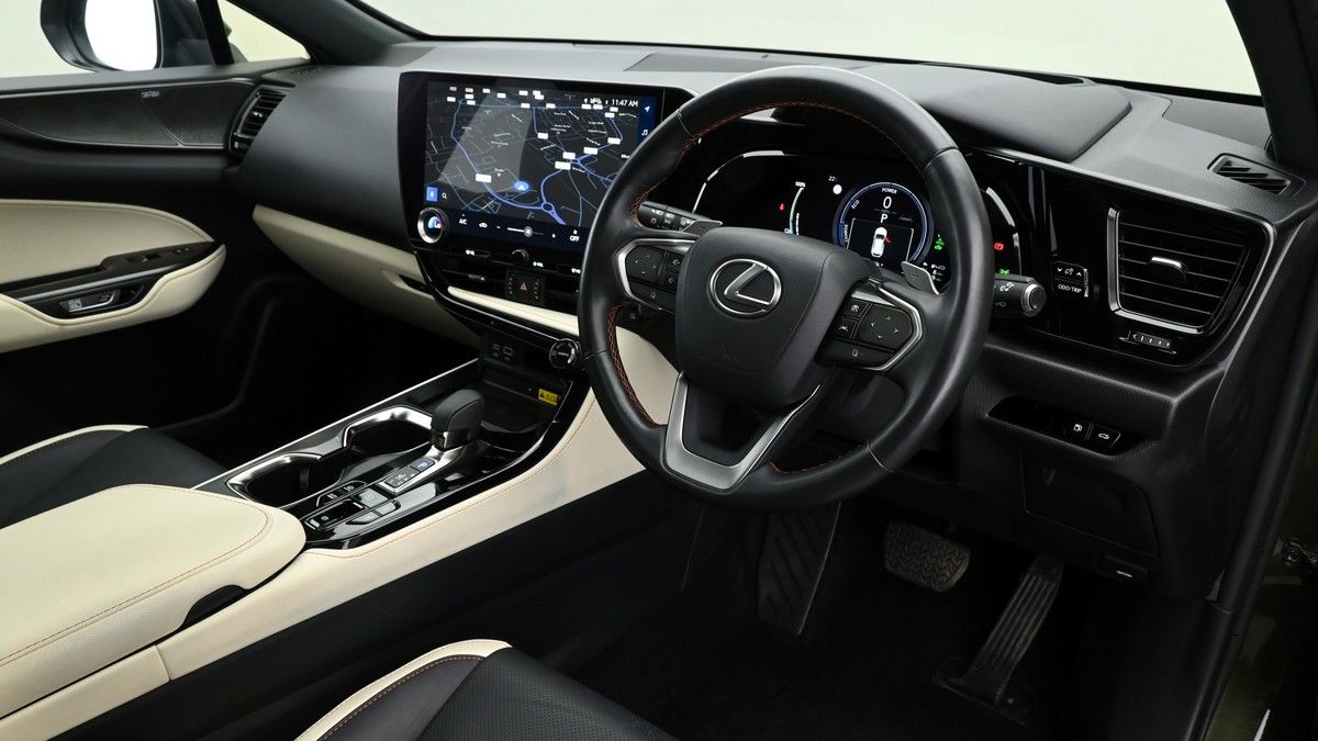 Lexus NX Image 3