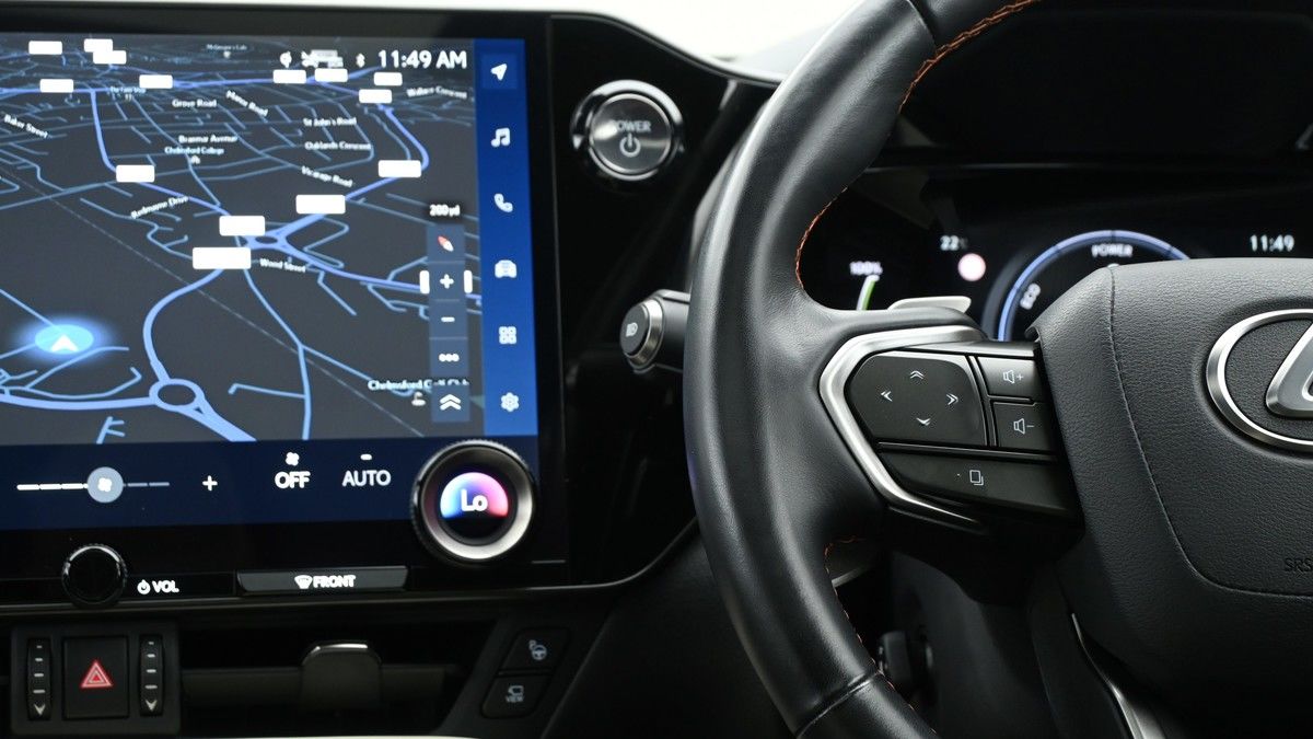 Lexus NX Image 15