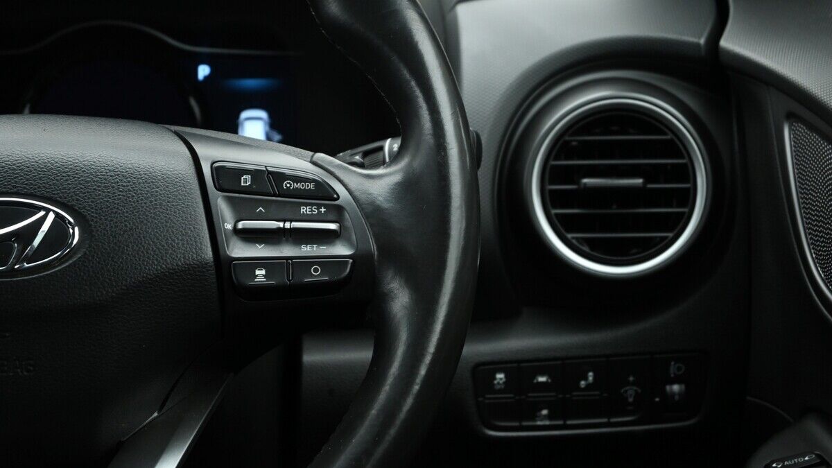 More views of Hyundai KONA