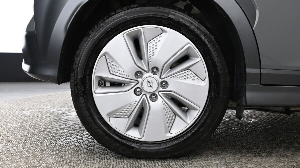 More views of Hyundai KONA