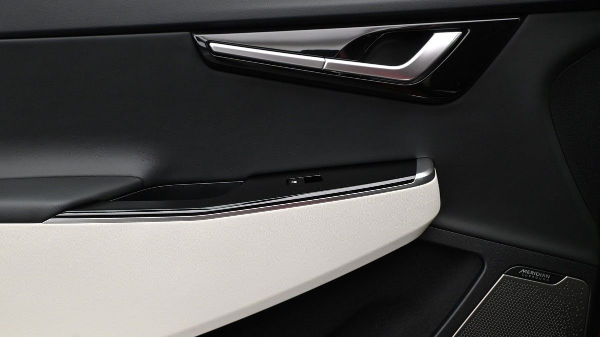 Kia EV6 Image 13