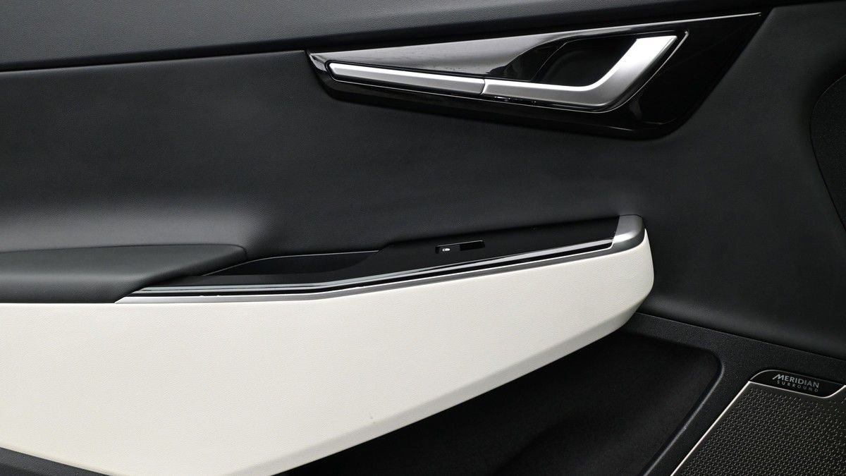 Kia EV6 Image 13
