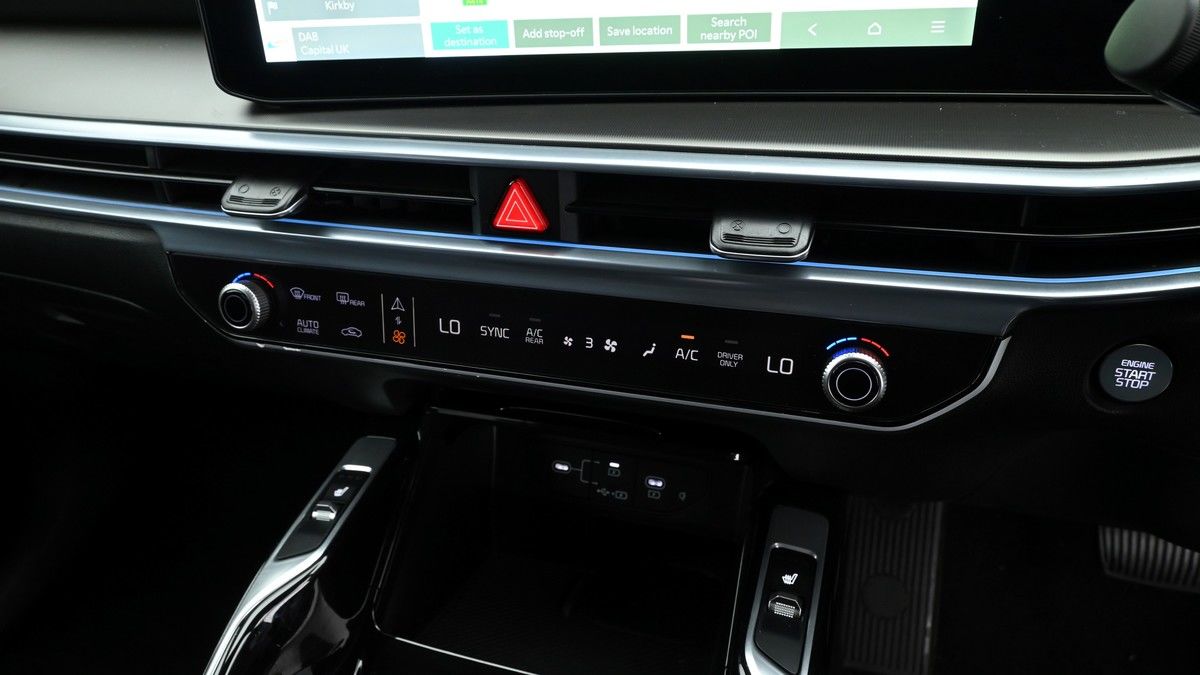 Kia Sorento Image 12