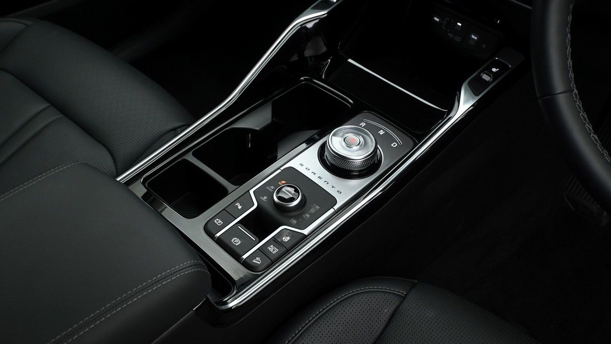 Kia Sorento Image 2