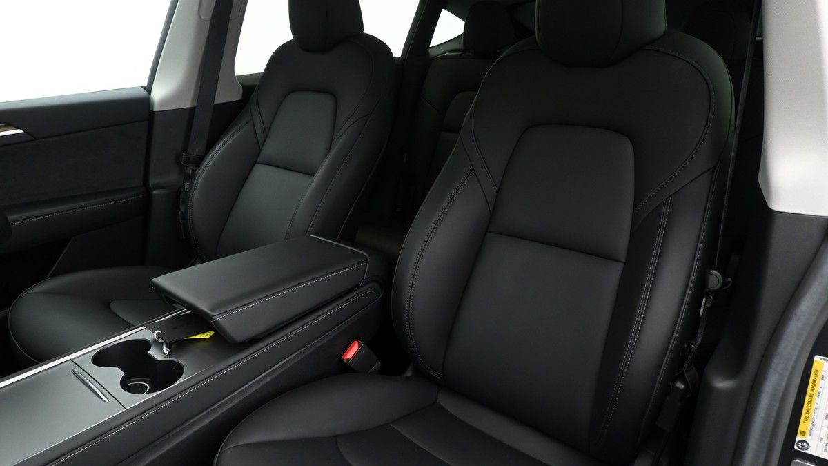 Tesla Model Y Image 4