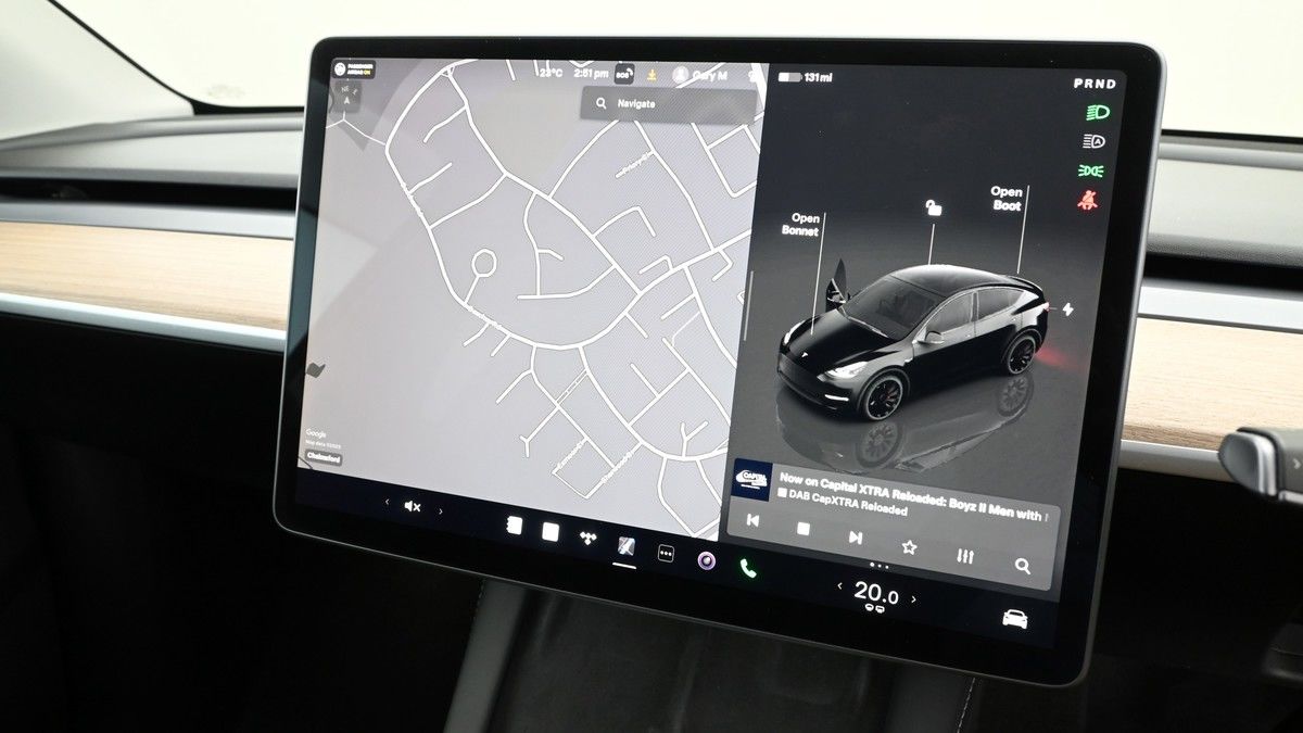 Tesla Model Y Image 11