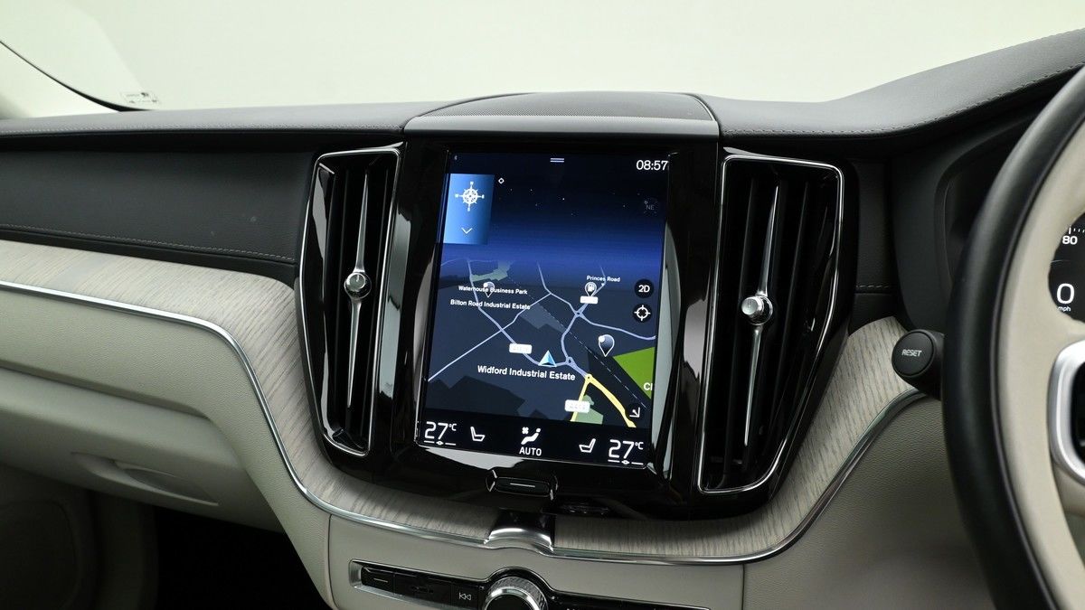 Volvo XC60 Image 11