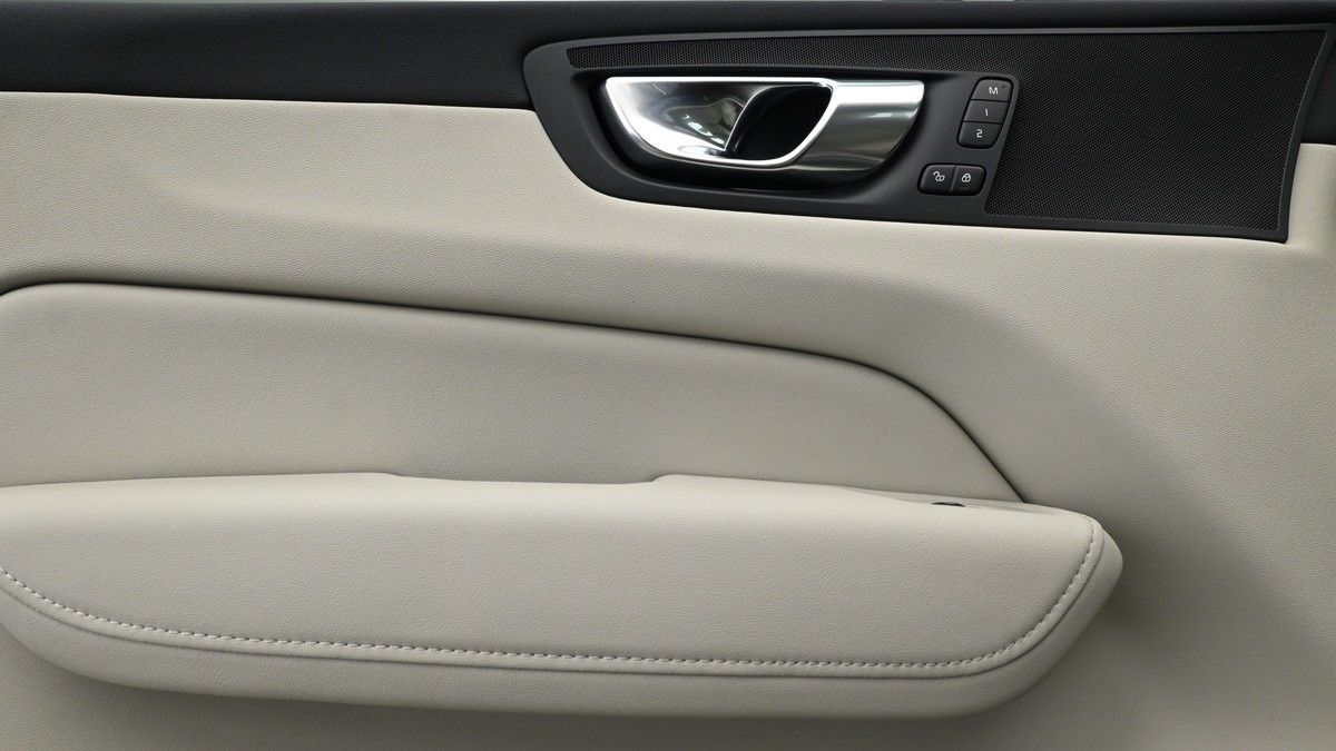 Volvo XC60 Image 13