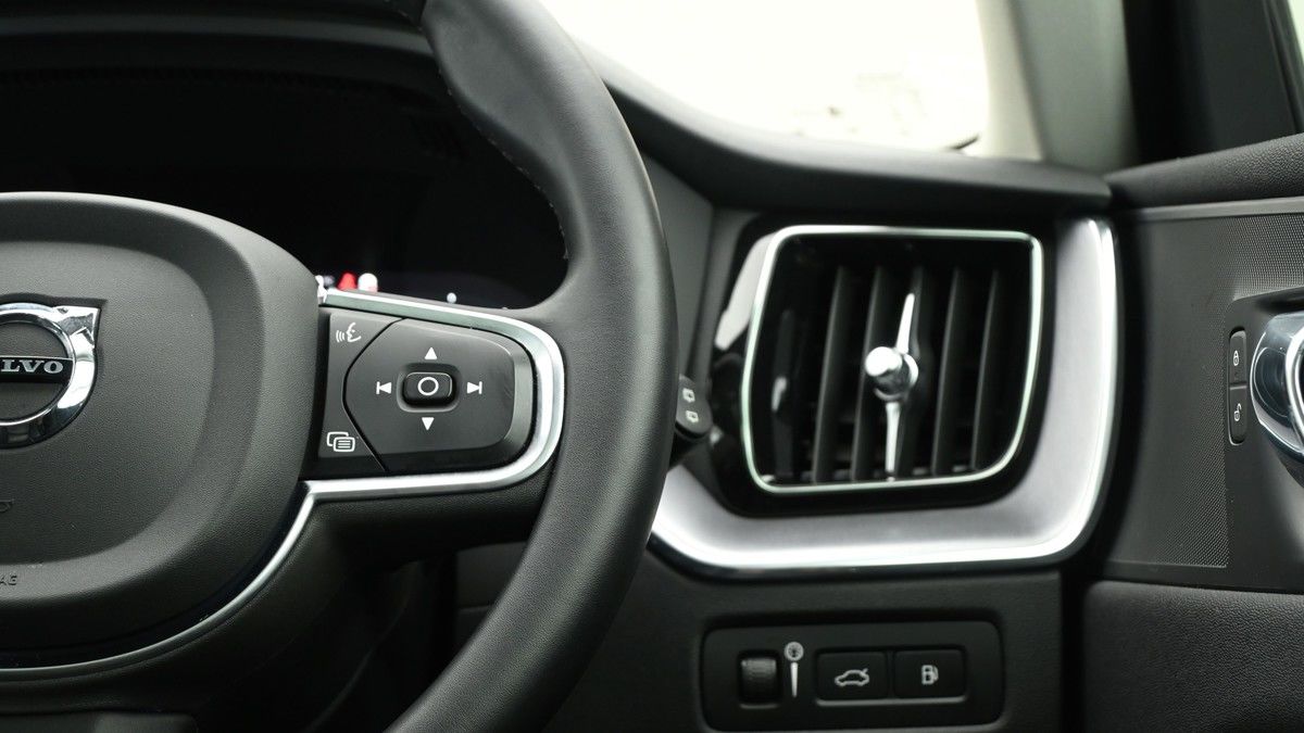 Volvo XC60 Image 16