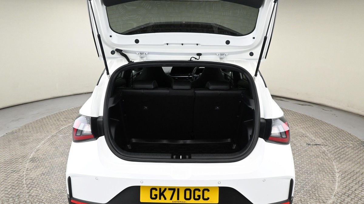 Hyundai i20 Image 9