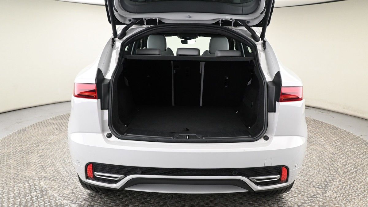 Jaguar E-PACE Image 10