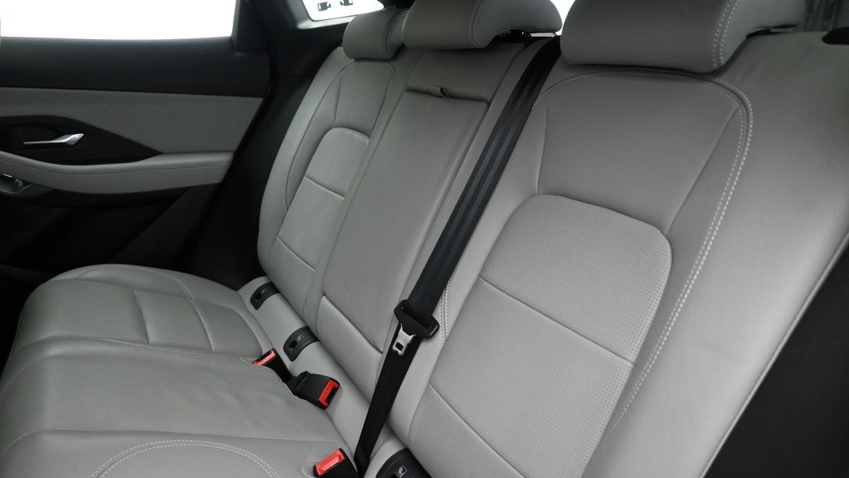 Jaguar E-PACE Image 5